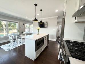 Microwave, oven, stovetop, dishwasher