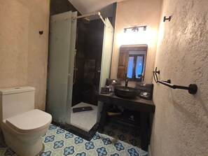 Basic Apartment | Bathroom - Casa Turicum Val'Quirico Centro (Val'Quirico)