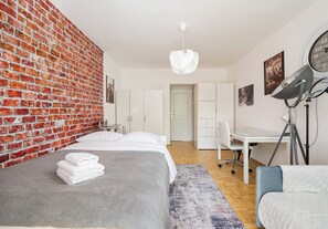 1 bedroom, iron/ironing board, WiFi, bed sheets