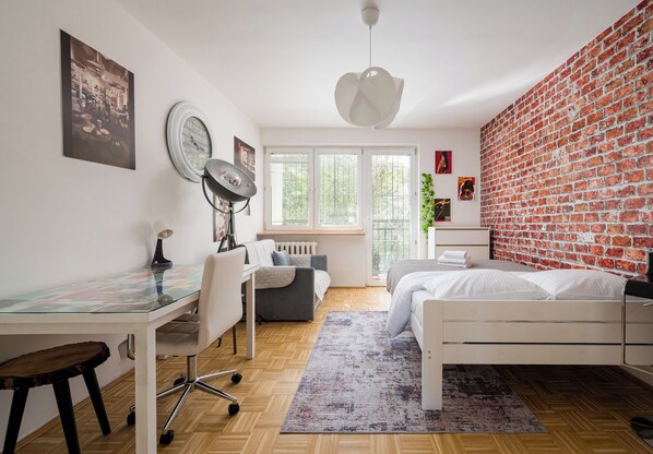 1 bedroom, iron/ironing board, WiFi, bed sheets