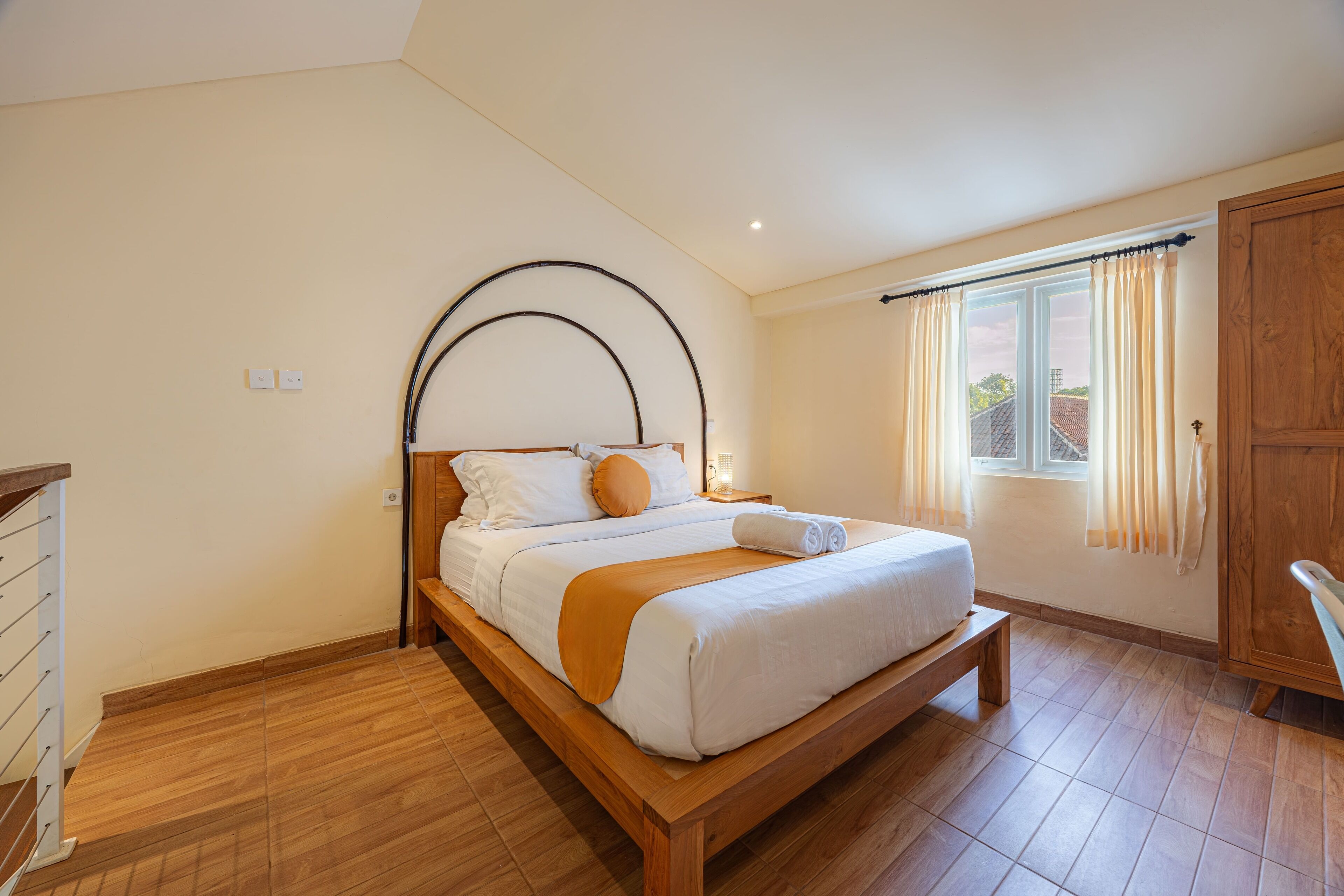 Suite, Mezzanine | Free WiFi, bed sheets