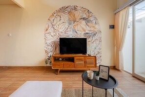 Suite, mellometasje | TV