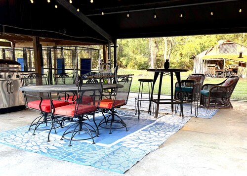 Country Retreat in Pride