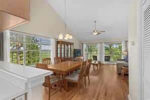 Interior - The Allure of an exceptional 2-bedroom, 2-bathroom top-floor end unit condo (Myrtle Beach)