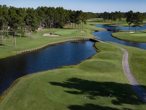 Golf - The Allure of an exceptional 2-bedroom, 2-bathroom top-floor end unit condo (Myrtle Beach)