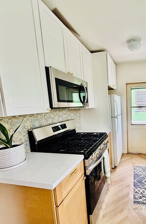 Microwave, oven, stovetop, dishwasher