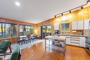 Private kitchen - Delightful 3-bedroom house in McCall (McCall)