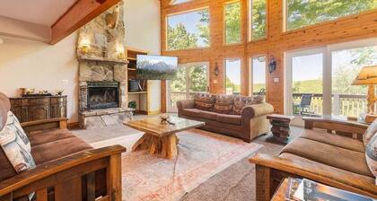 Deep Creek Retreat | 5BR + Hot Tub + Game Room