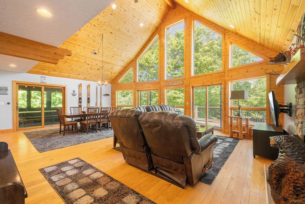 Family Mountain Escape W/ Pool Table & Large Yard - Maryland