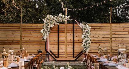 The PINK HOUSE in Downtown Clarksville