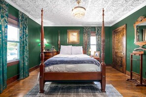 3 Schlafzimmer, Schreibtisch, Bügeleisen/Bügelbrett, kostenloses WLAN