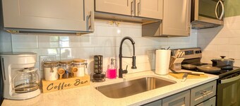 Cozy 1BR Apt - 6mi to Ft Moore