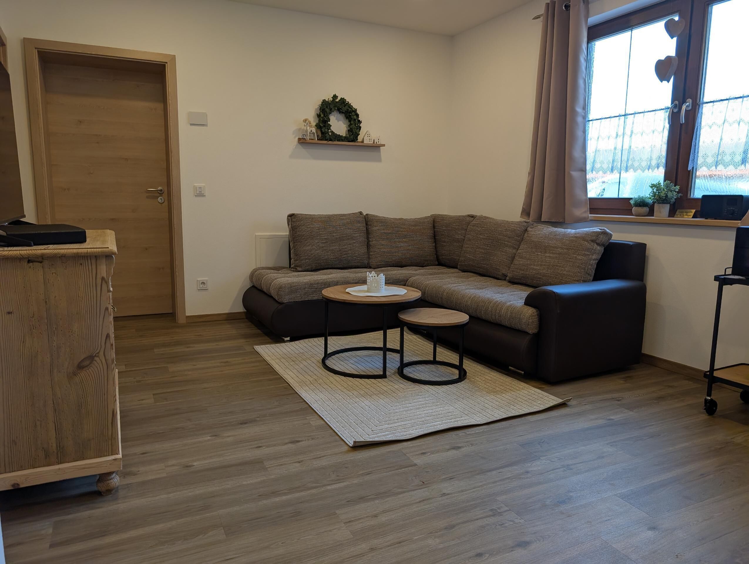 Gemütliche Ferienwohnung Mit Sonniger Terrasse - Arrach