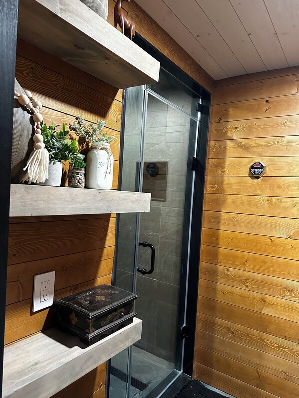 Luxury Suite | Egyptian cotton sheets, premium bedding, blackout drapes, soundproofing