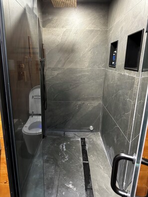 Luxury Suite | Egyptian cotton sheets, premium bedding, blackout drapes, soundproofing