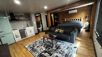 Luxury Suite