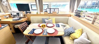 3-bedroom boat in amazing Annapolis with AC