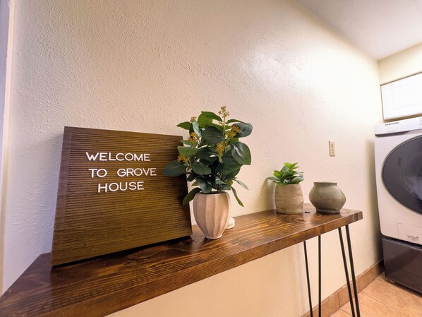 Interior - The Grove at Clay House - Charming 1BR Apartment in Denver's Sunnyside (Denver)