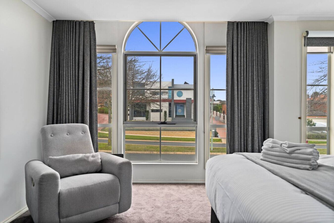 4 bedrooms, desk, iron/ironing board, free WiFi