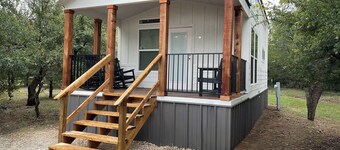 -NEW- Tiny House: Bessie Belle. Close to Rocker B!