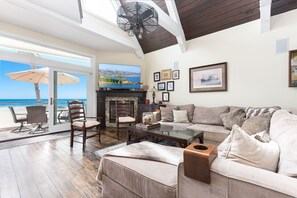Smart TV, offices - Luxury Tri-Level Beachfront Home w/ AC, Panoramic Ocean Views, Directly on the Sand! (Newport Beach)