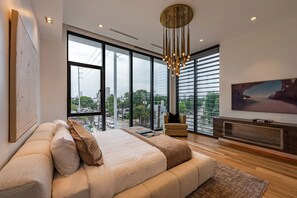 4 quartos, ferros/tábuas de passar roupa, Wi-Fi, roupa de cama