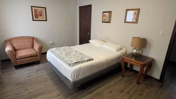 2 camere, ferro/asse da stiro, Wi-Fi gratuito, lenzuola