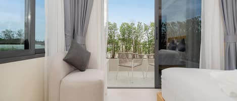 Villa de lujo, 4 habitaciones, piscina privada, vistas al jardín | Caja fuerte, tabla de planchar con plancha, wifi gratis