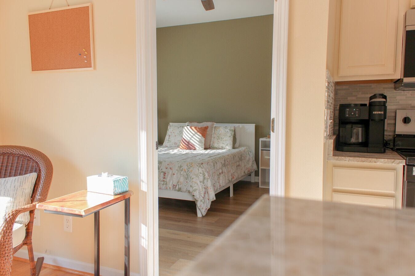 1 bedroom, desk, iron/ironing board, WiFi