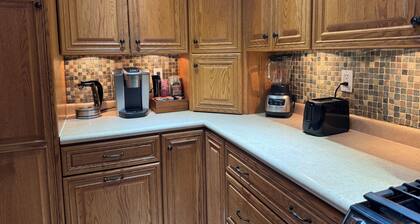 Close to beach and downtown 3-bedroom house with AC in Alpena