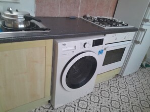 Refrigerador, microondas, horno