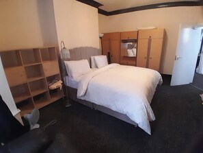 4 habitaciones, wifi y ropa de cama 