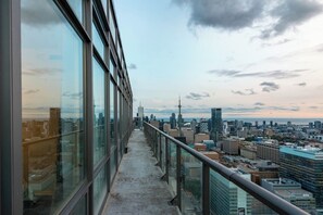 Exterior - Urban Explore (Toronto)