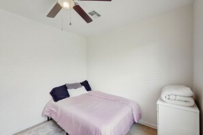 3 dormitorios, Internet, ropa de cama