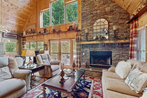 TV, fireplace, ping pong - Cozy waterfront home w/hot tub, swing, firepit, and fireplace (Scaly Mountain)