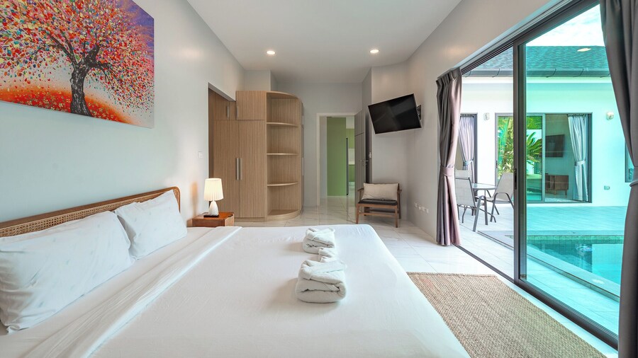 Villas 6BR 2 Pools For Group Vibe V193