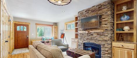 Televisie en een open haard