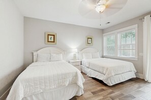 4 bedrooms, WiFi, bed sheets