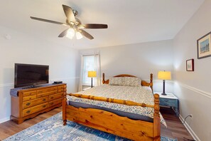 4 室のベッドルーム、アイロン / アイロン台、インターネット、ベッドシーツ