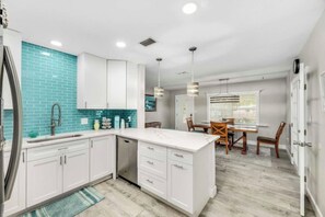 Fridge, microwave, oven, stovetop - Space Coast Pool Haven - King Bed - Beaches Nearby (Melbourne)
