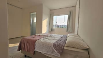 Quarto casal superior | Wi-Fi de cortesia