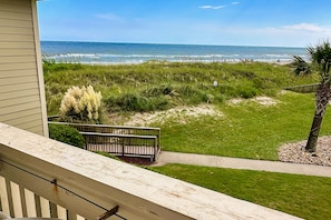 Property grounds - Second floor condo with ocean & pool views, centrally located (Myrtle Beach)