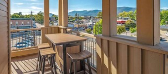 Downtown Sandpoint Adorable Urban Escape