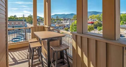 Downtown Sandpoint Adorable Urban Escape