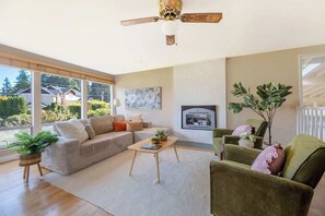 تلفزيون، مكتب