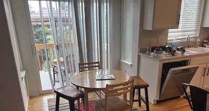 Fabulous 3-bedroom house with AC in charming Lafayette