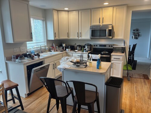 Fabulous 3-bedroom house with AC in charming Lafayette