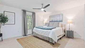 3 bedrooms, iron/ironing board, WiFi, bed sheets