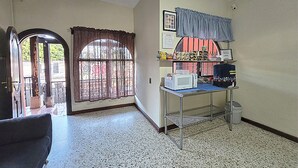 Gambar tidak terklasifikasi, 3 dari 89, tombol