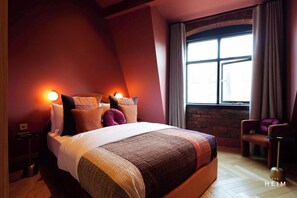 4 bedrooms, iron/ironing board, WiFi, bed sheets - Gatsby at The Heim Residences (Greater Manchester)